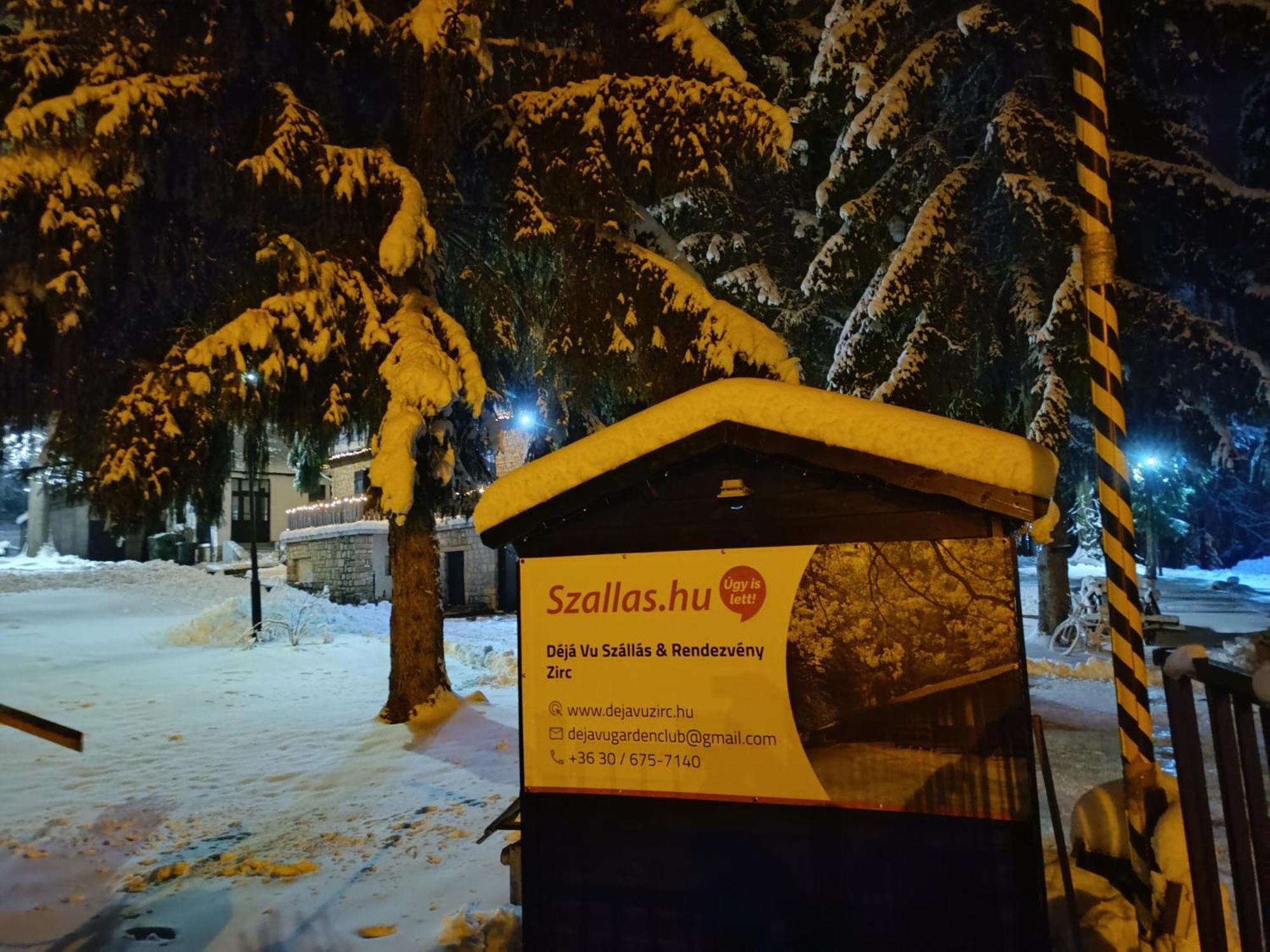 Deja Vu Szallas & Rendezveny زيرك المظهر الخارجي الصورة